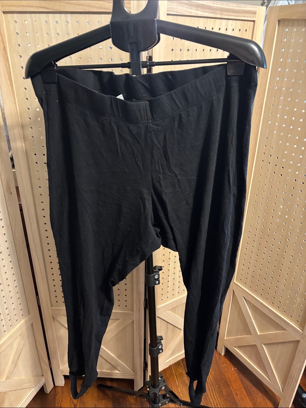 Old Navy Black Women's Stretch stirrup Leggings